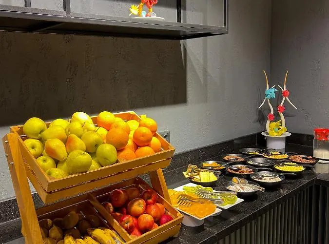 Falcon 1511 酒店 安塔利亚