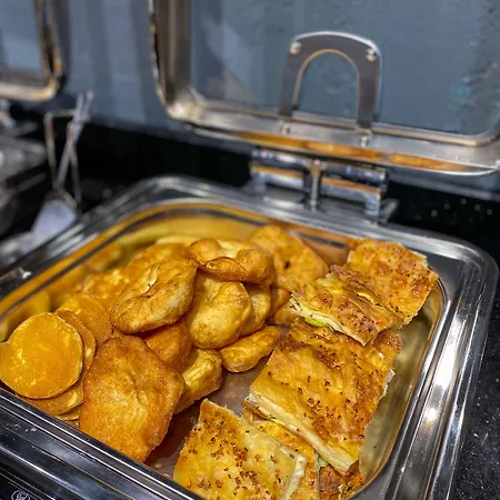 Falcon 1511 ホテル