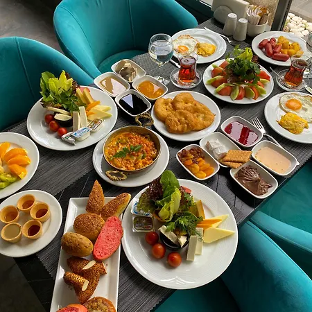 Falcon 1511 Hotel 3*