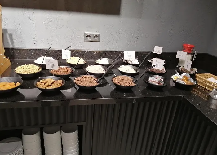 호텔 Falcon 1511 3*