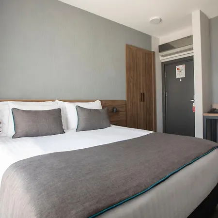Hotel Falcon 1511